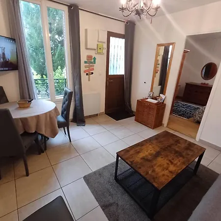 Votre Petite Maison *